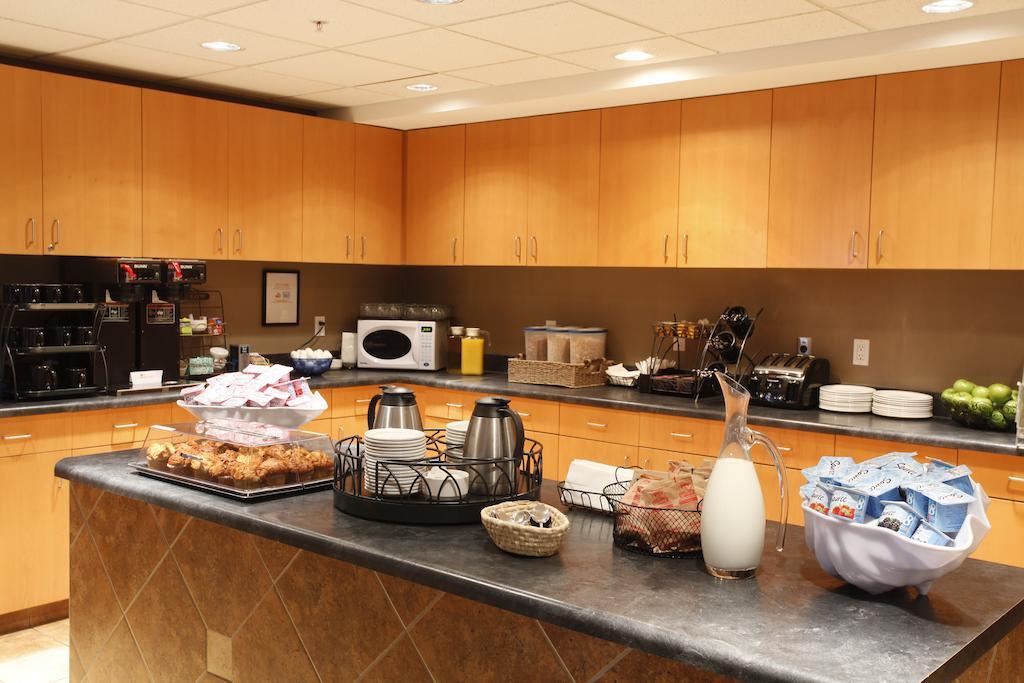 Coast Grimshaw Hotel & Suites 외부 사진